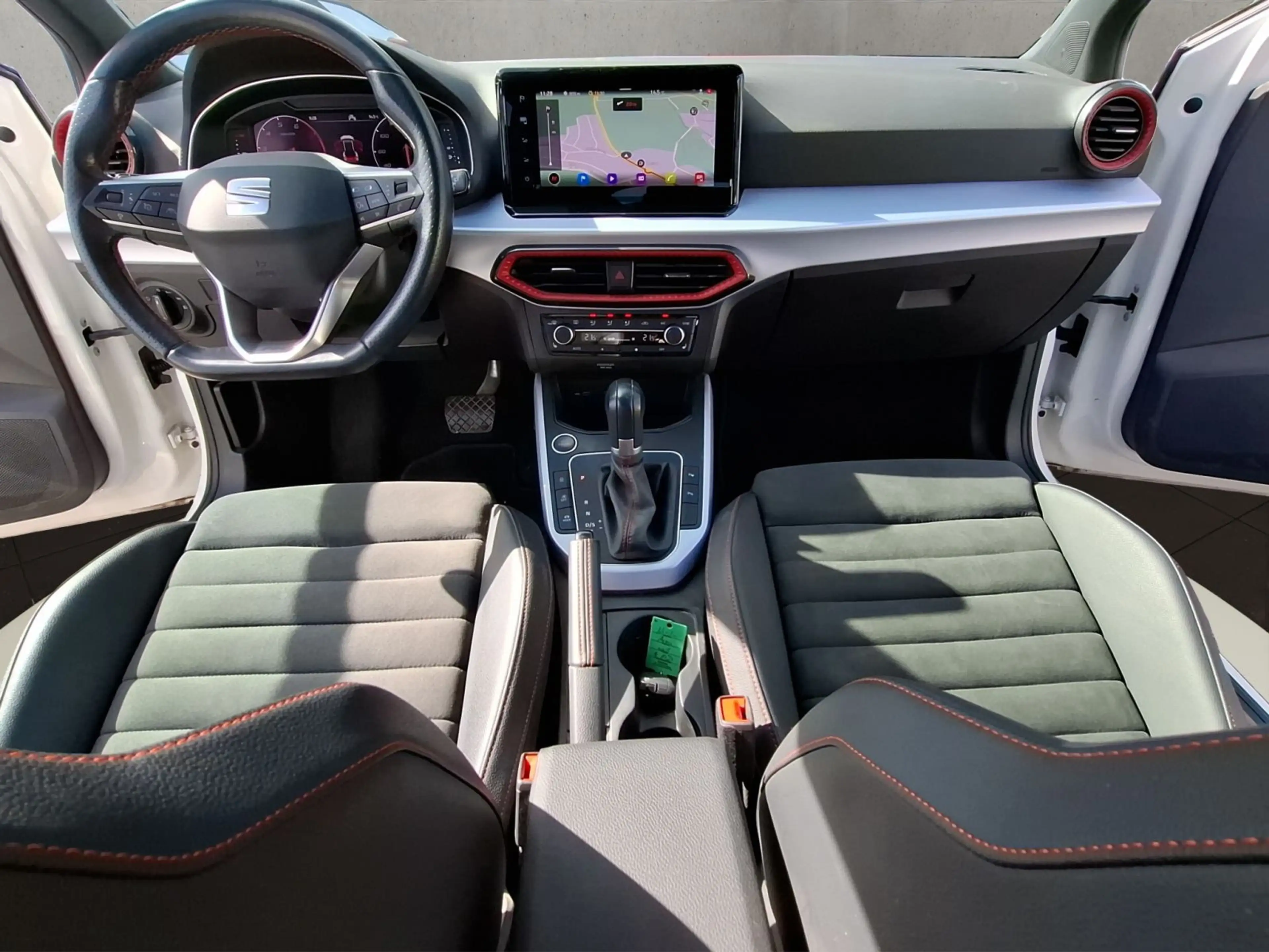 SEAT Arona FR — photo 13