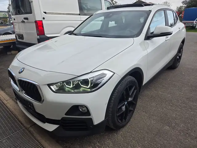 BMW X2 xDrive 20 d Advantage,Kamera,AHK,Navi,LED,PDC