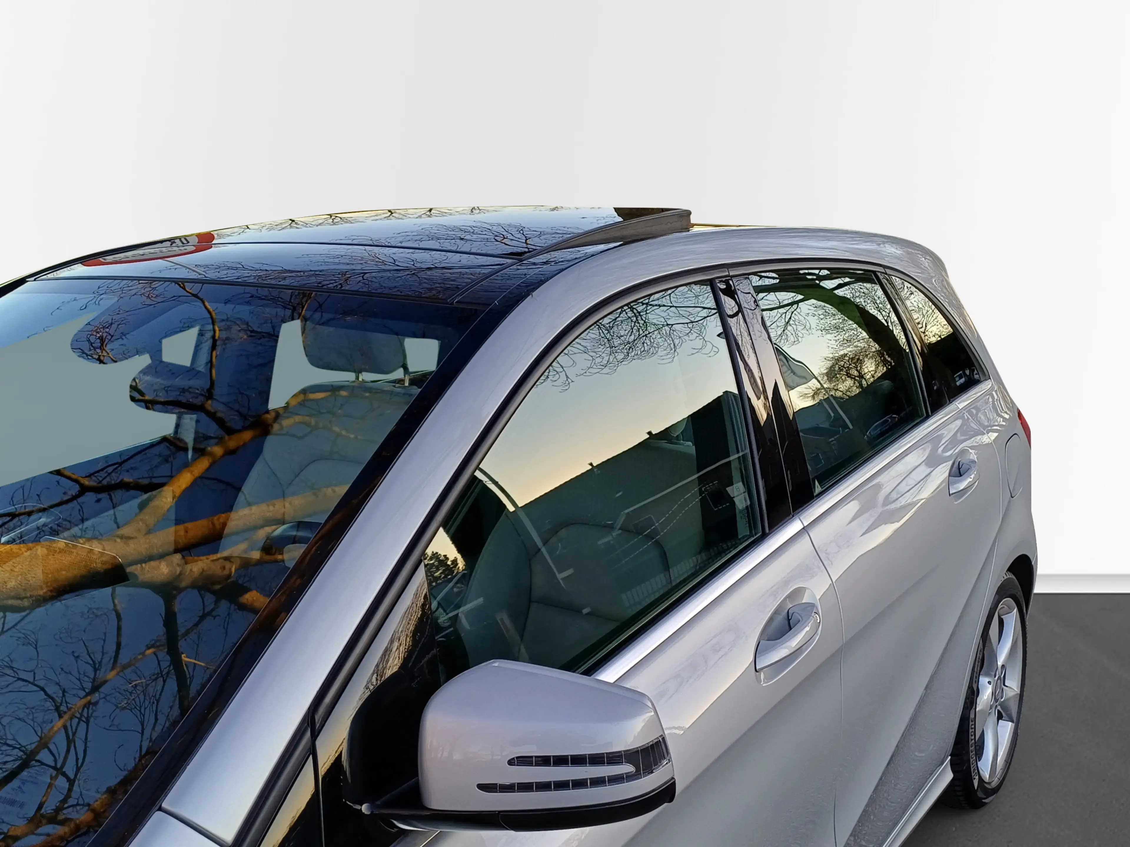 Mercedes-Benz B 180 Prestige /Pano/Leder/Navi/Dealer onderhouden!/ — photo 13