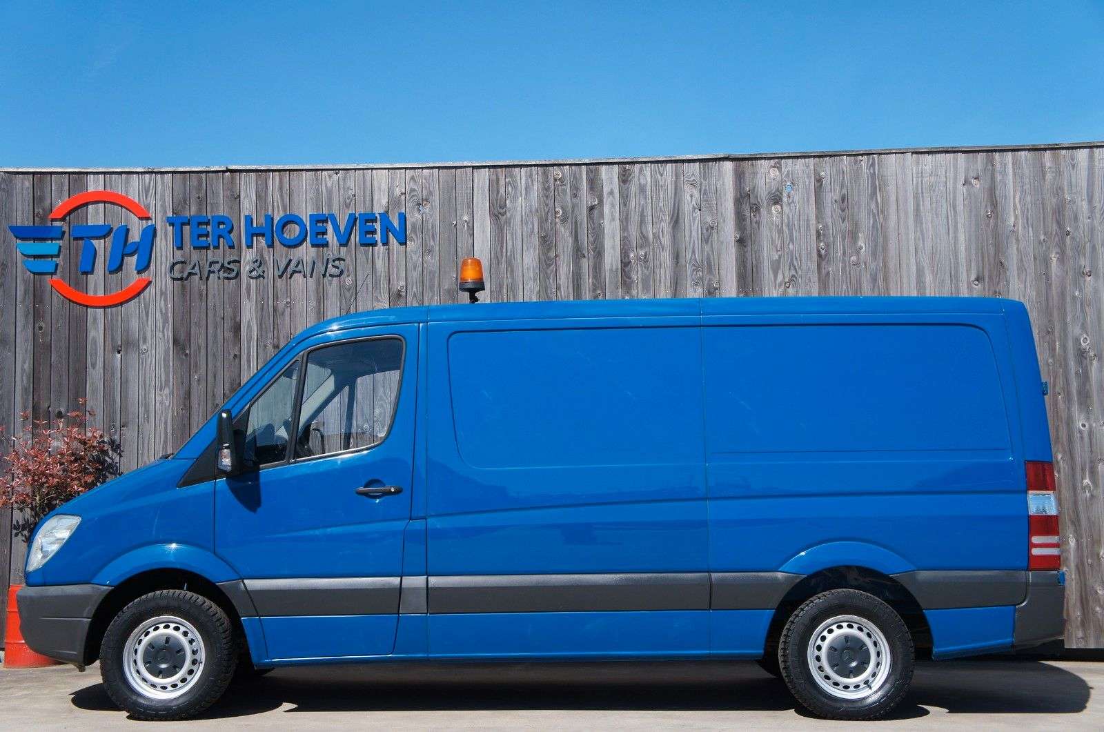 Second hand Mercedes Benz Sprinter 