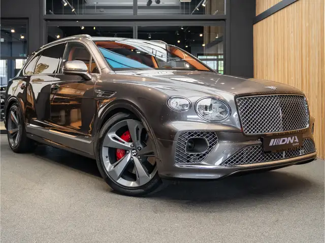 Bentley Bentayga V8 Mulliner 4-Seats Specification 4.0 V8 Massage L