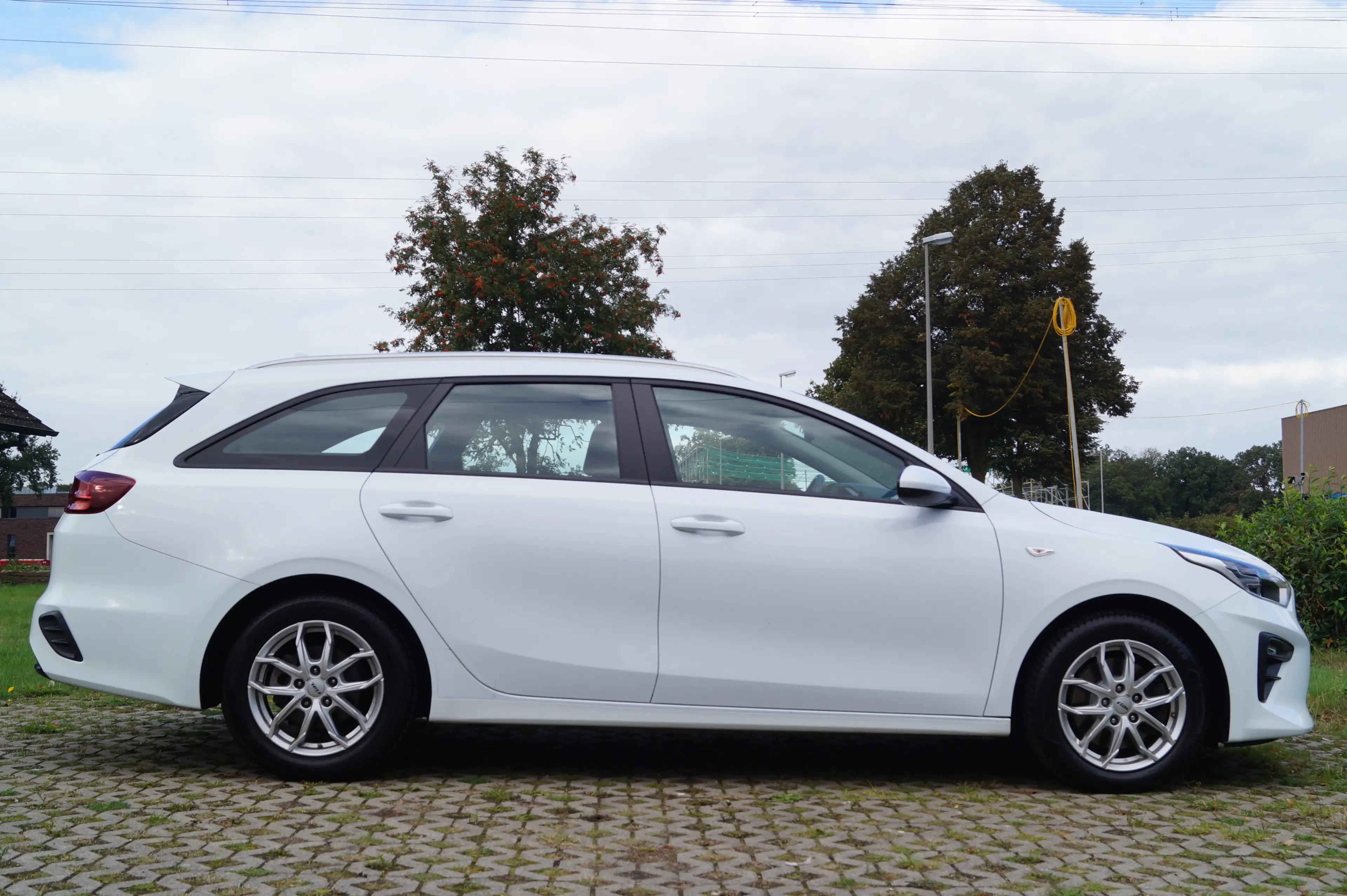 Kia Ceed / cee'd 1.0T-GDI Edition7 KLIMA-KAMERA-SHZG-ALU-PDC — photo 7