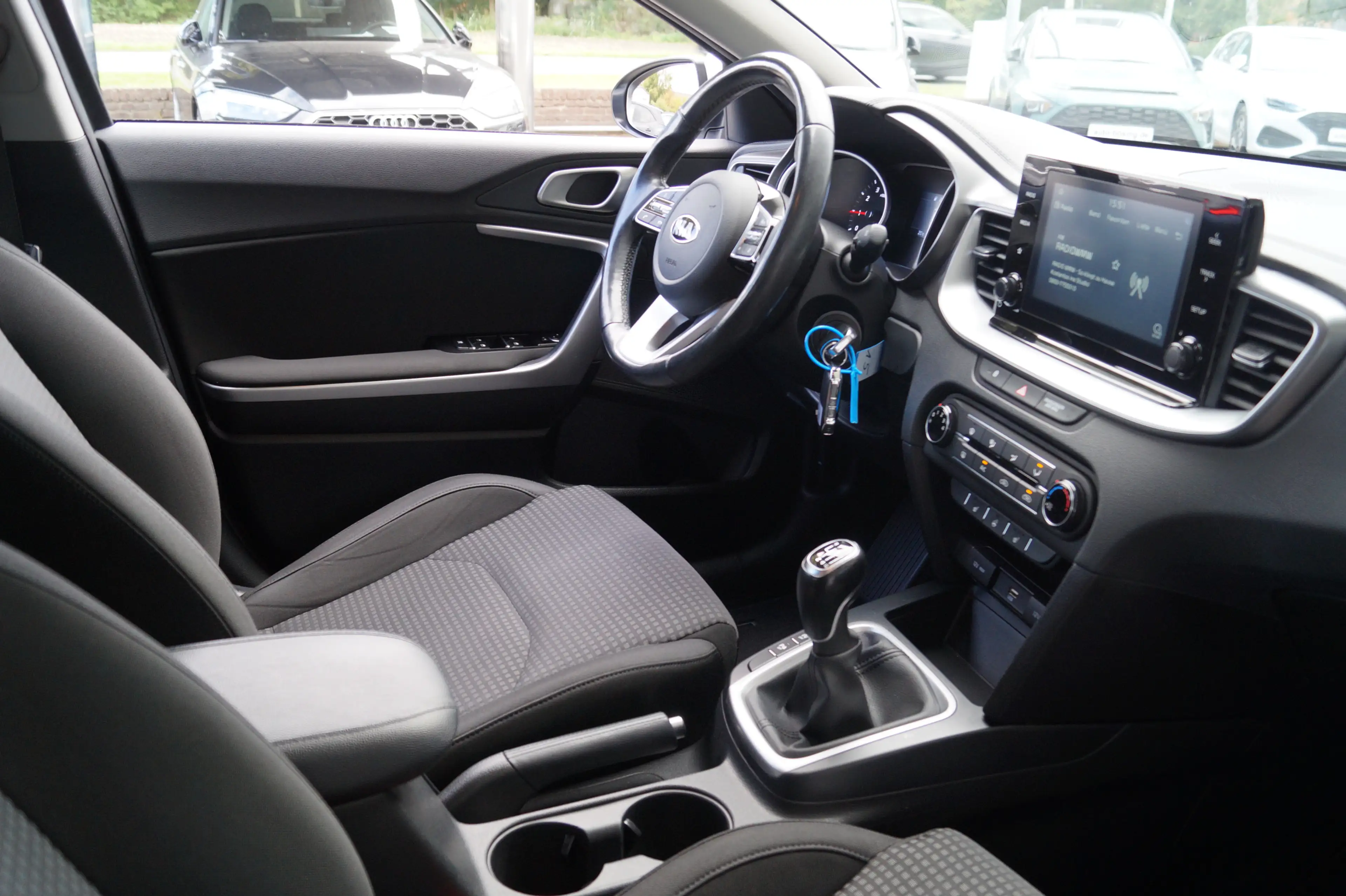 Kia Ceed / cee'd 1.0T-GDI Edition7 KLIMA-KAMERA-SHZG-ALU-PDC — photo 11