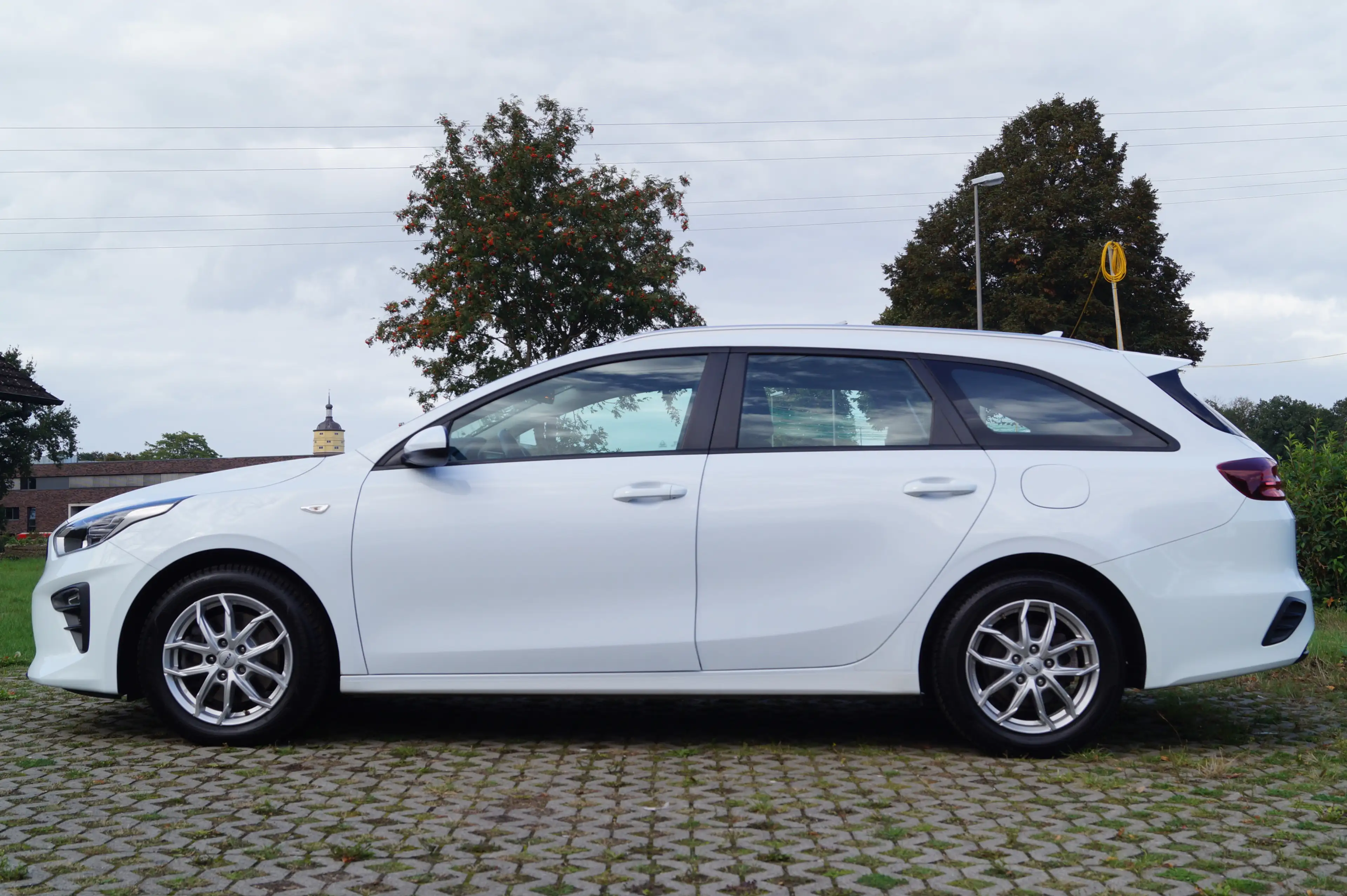 Kia Ceed / cee'd 1.0T-GDI Edition7 KLIMA-KAMERA-SHZG-ALU-PDC — photo 6