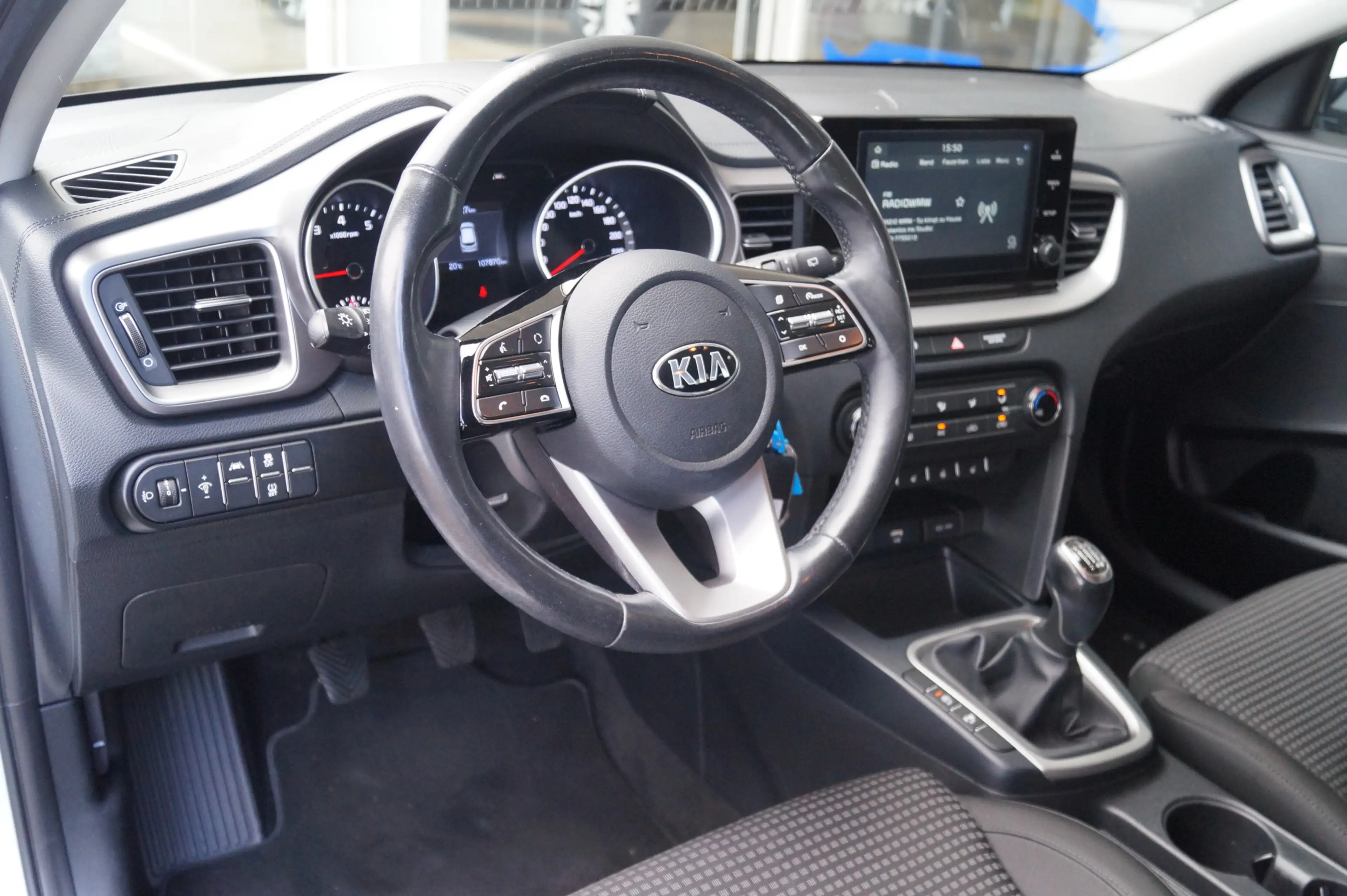 Kia Ceed / cee'd 1.0T-GDI Edition7 KLIMA-KAMERA-SHZG-ALU-PDC — photo 12