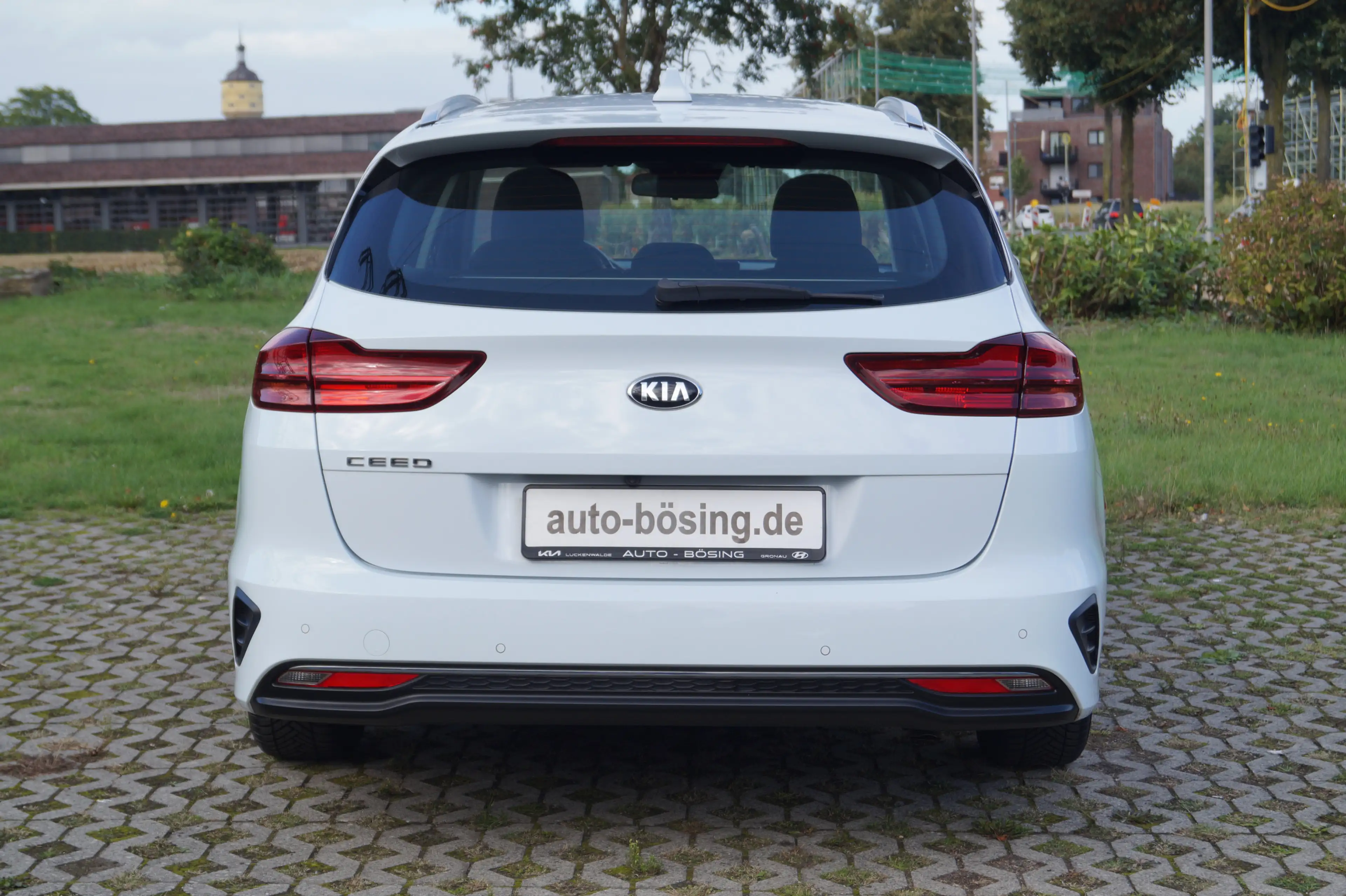 Kia Ceed / cee'd 1.0T-GDI Edition7 KLIMA-KAMERA-SHZG-ALU-PDC — photo 9
