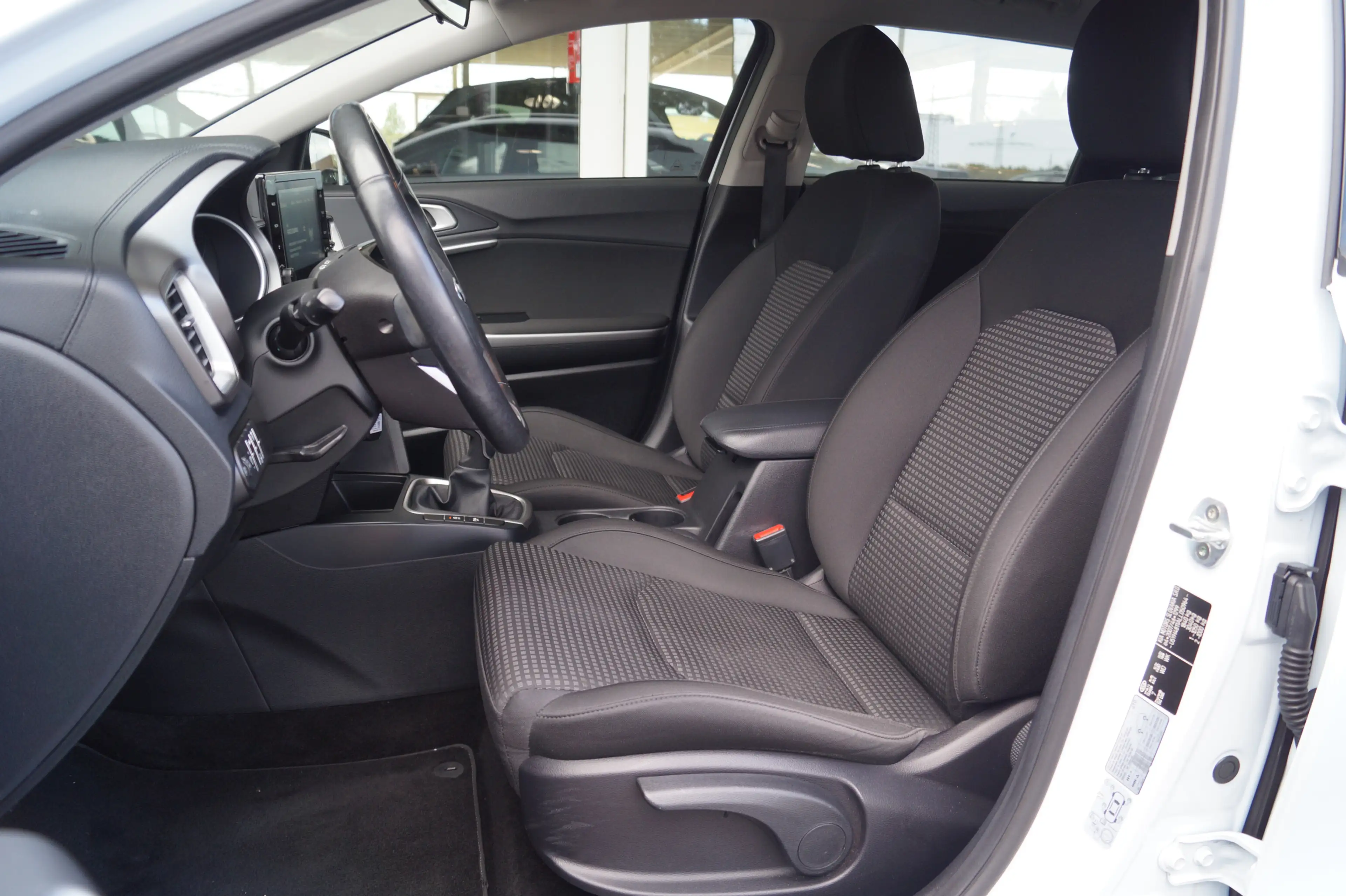Kia Ceed / cee'd 1.0T-GDI Edition7 KLIMA-KAMERA-SHZG-ALU-PDC — photo 14