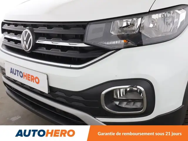 Volkswagen T-Cross view 14