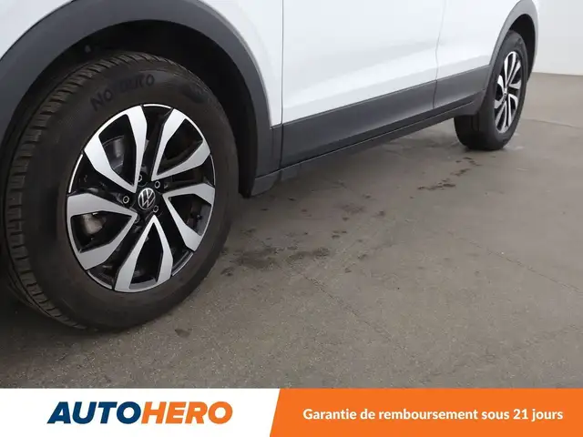 Volkswagen T-Cross view 15