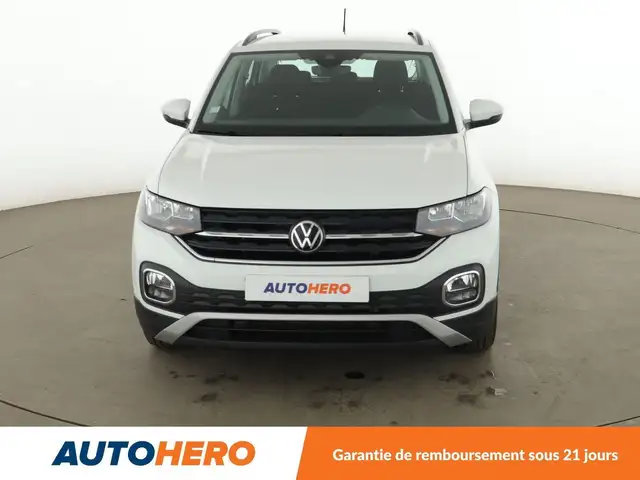 Volkswagen T-Cross view 9