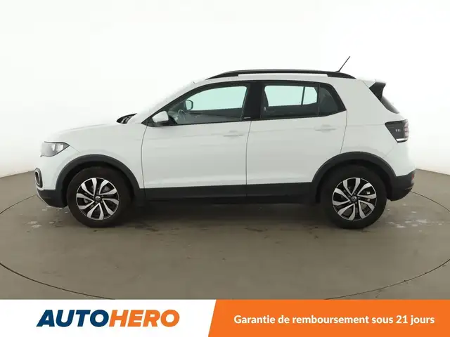 Volkswagen T-Cross view 3