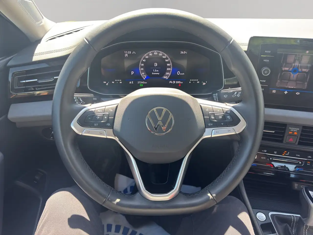 Volkswagen Jetta снимка Volkswagen Jetta