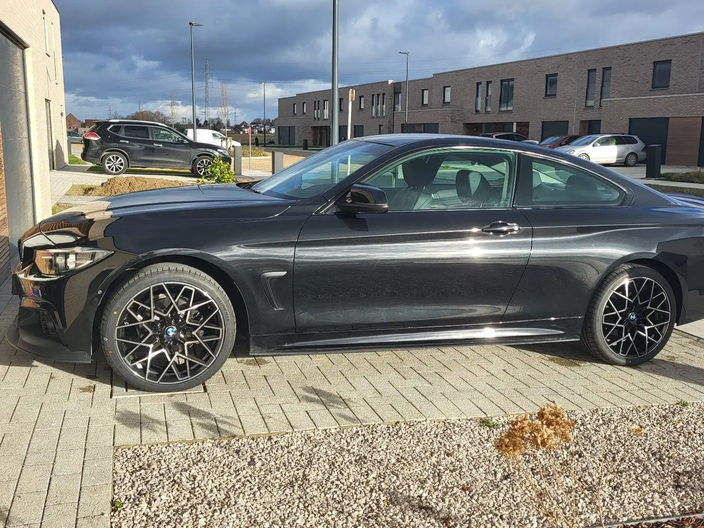 BMW 420 420i Coupe Aut. M Sport Black - 2