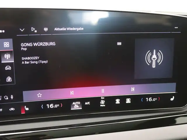 Audi A6 view 14
