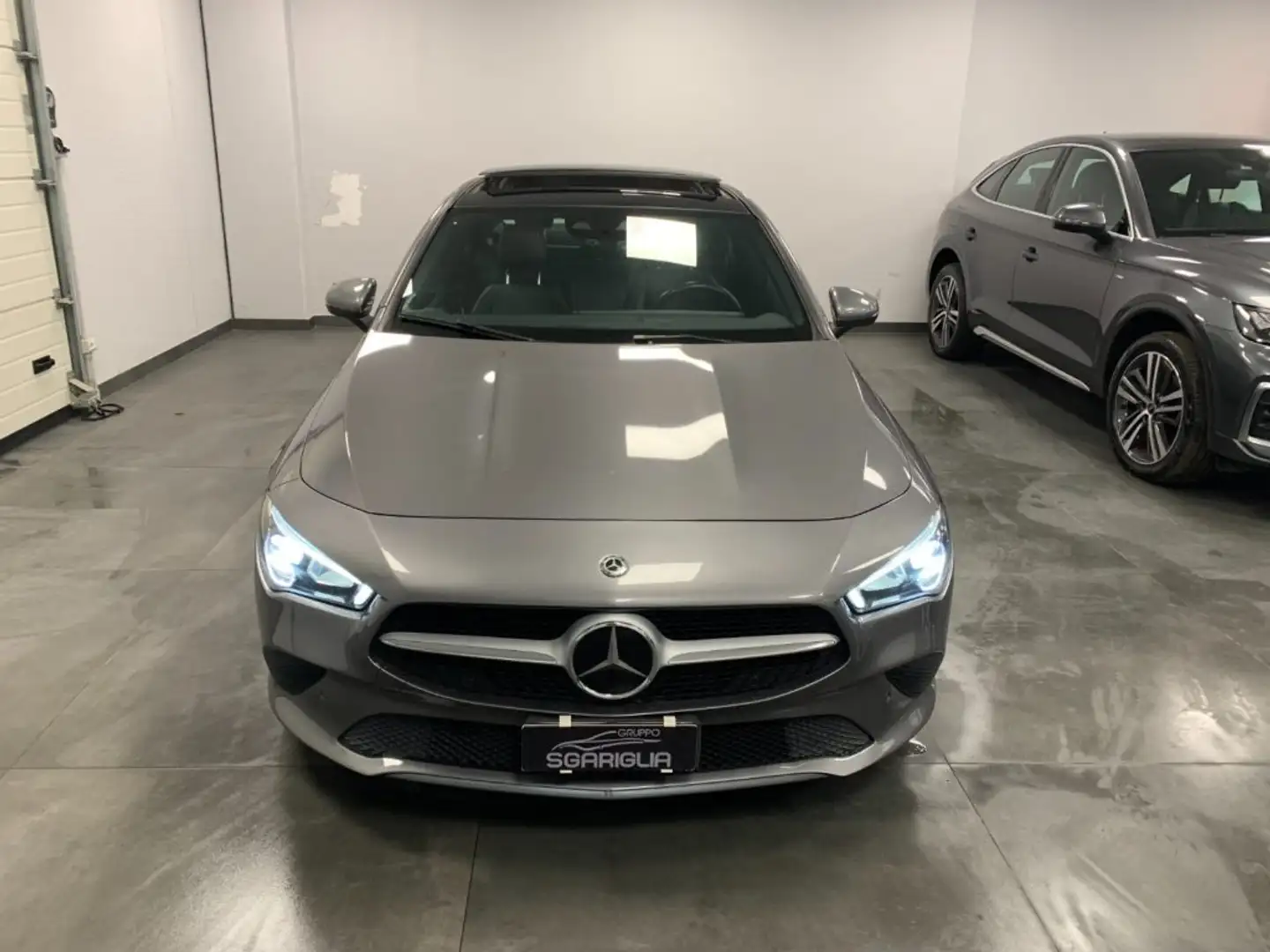 Mercedes-Benz CLA 180 d Coupe Tetto Apribile Automatico Sport Grigio - 2