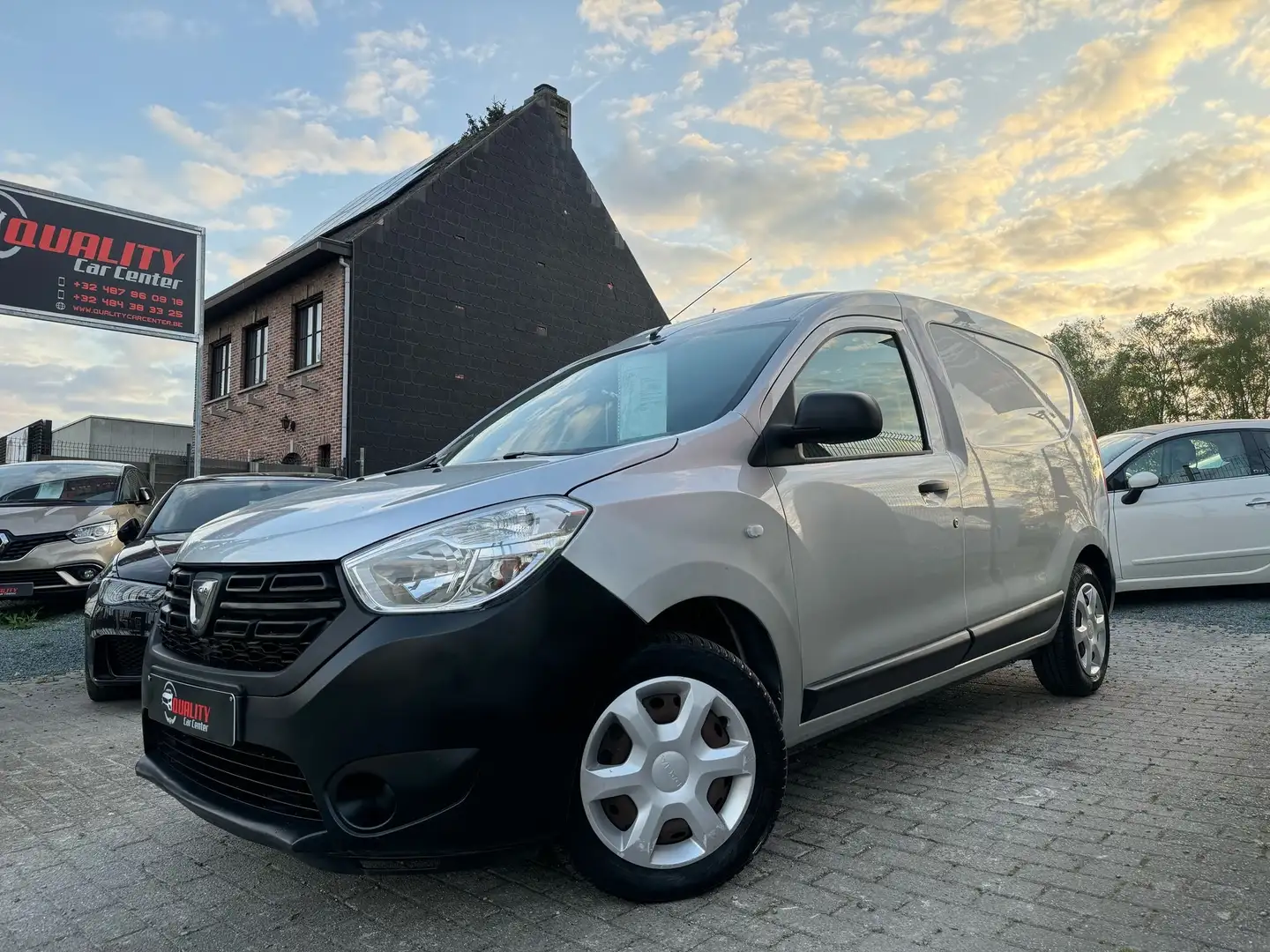 Dacia Dokker 1.6i  48000 km  lichte vracht Gris - 1