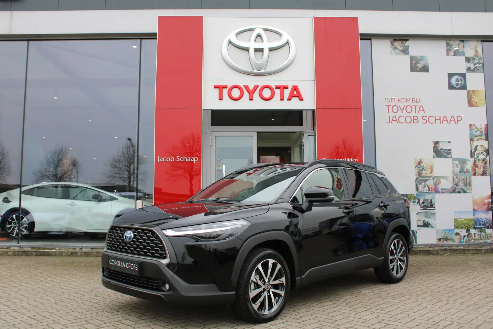 Toyota Corolla Cross 2.0 High Power Hybrid Style Limited Automaat 197pk Zwart - 1