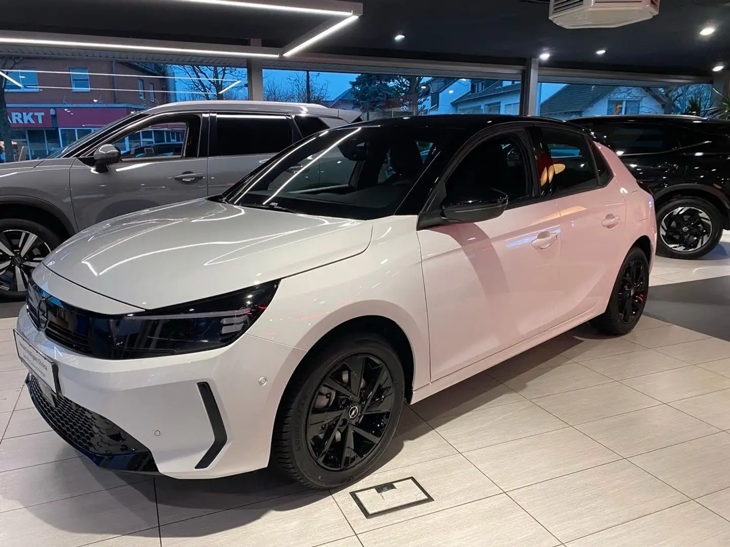 Opel Corsa GS 1.2/Automatik/Komfortpaket/Allwetterr. Grau - 1