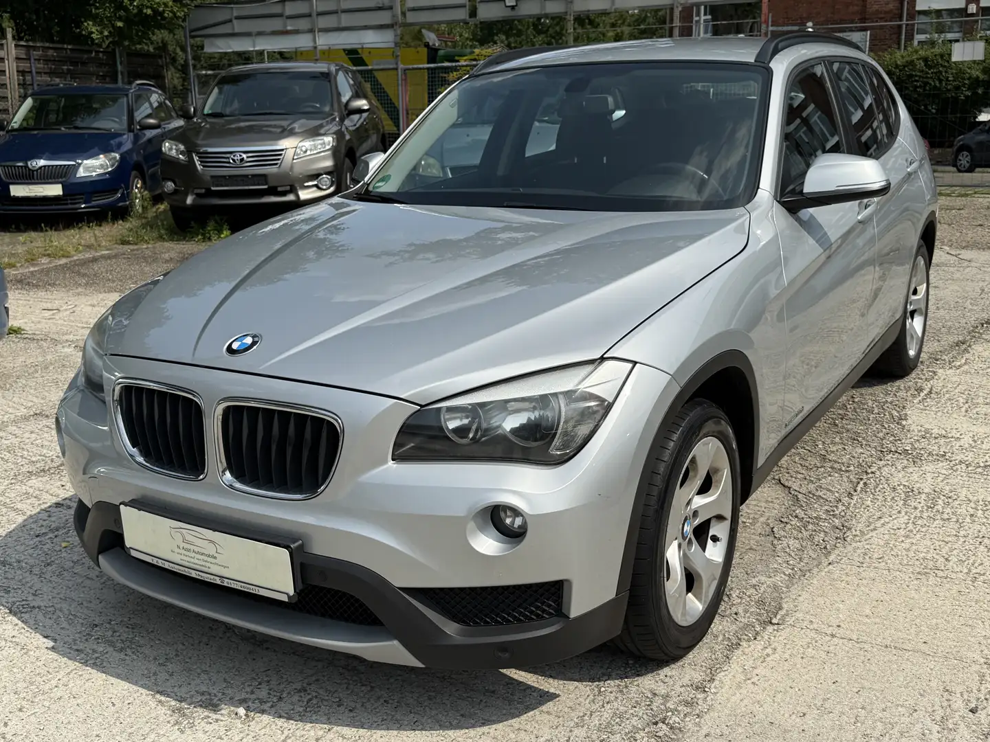 BMW X1 16 d sDrive*LMF*Navi*PDC* Gris - 1