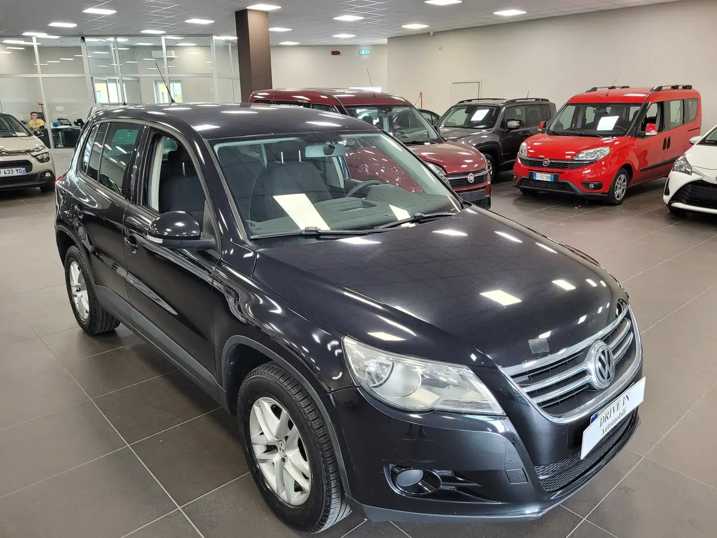 Volkswagen Tiguan 2.0 tdi bm Trend Nero - 1
