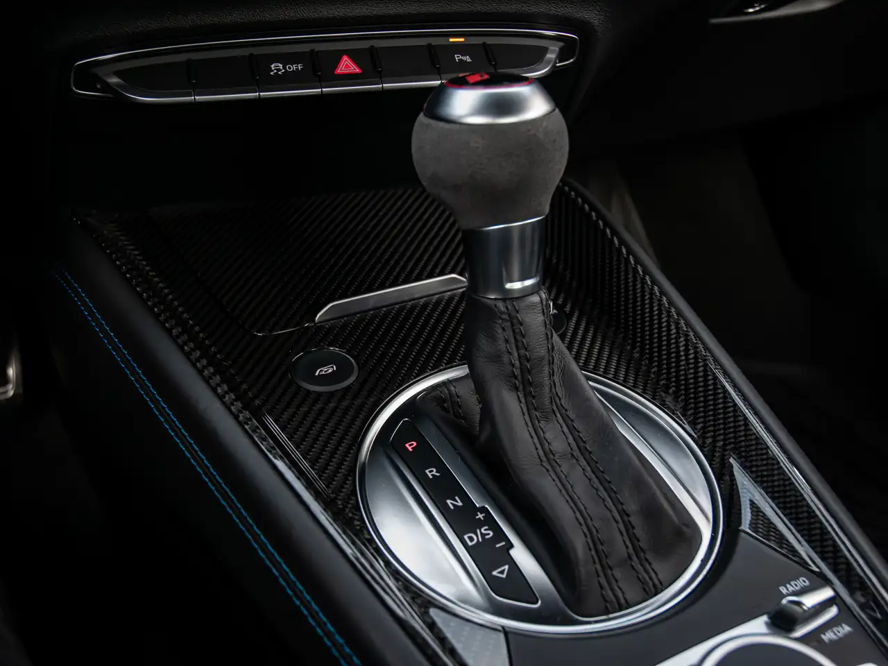 Audi TT RS снимка Audi TT RS