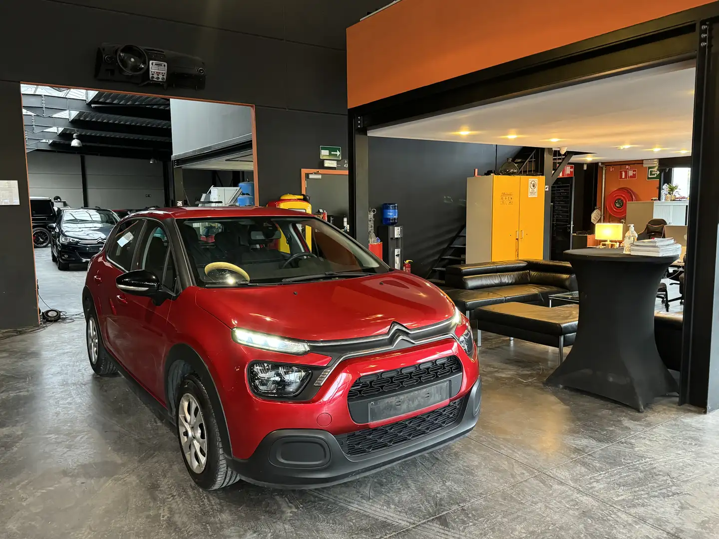 Citroen C3 1.2i - A/C - RADIO MEDIA/TEL - LIM/REG VITESSE Rood - 1