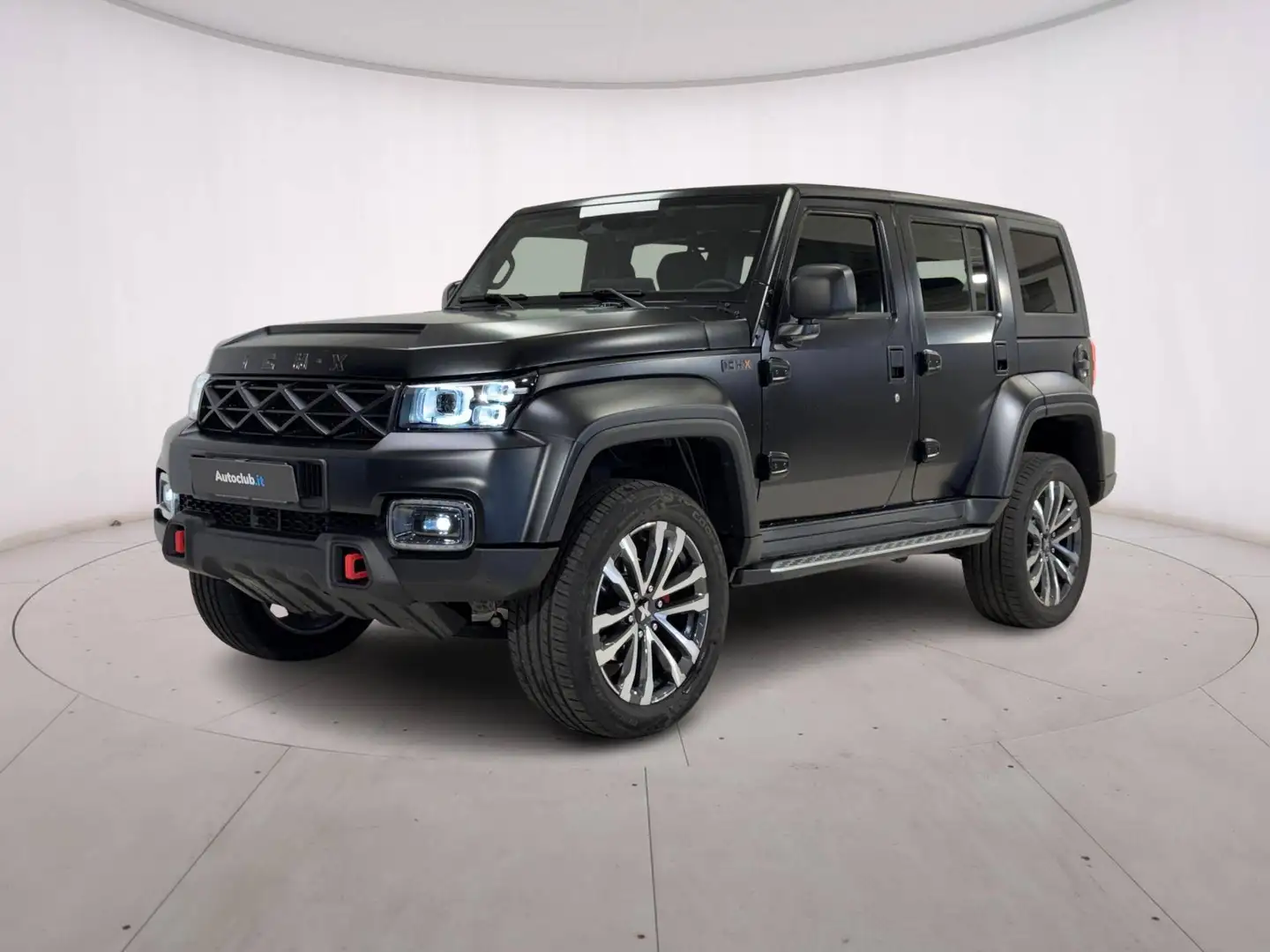 ICH-X K2 2.0 turbo diesel 4x4 162cv Černá - 1