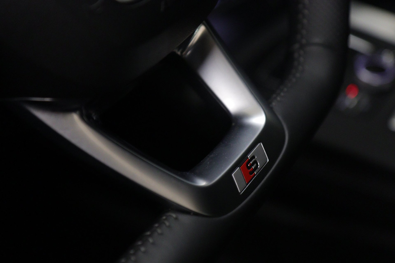 Audi Q5 55 TFSI e S edition PANO/CARPLAY/SFEER/ACC/KEYLESS — photo 49