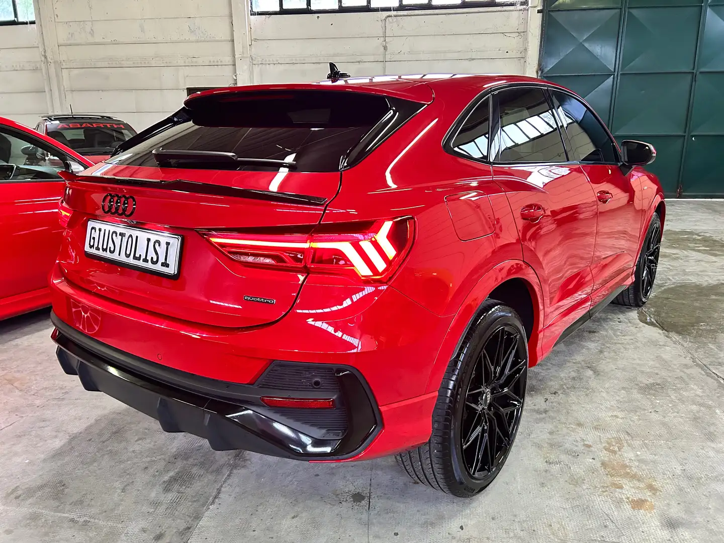 Audi Q3 Sportback 40tdi quattro S Line Rood - 2