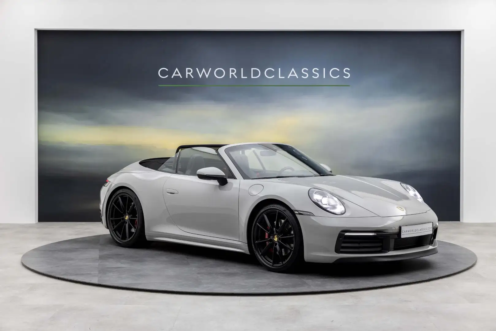 Porsche 992 992 - 3.0 CARRERA 4S CABRIO | LIFT | BOSE | MATRIX Grijs - 1