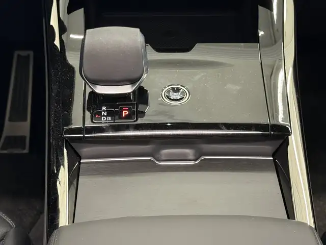 Land Rover Range Rover Sport D350 MHEV AW Ansicht 11