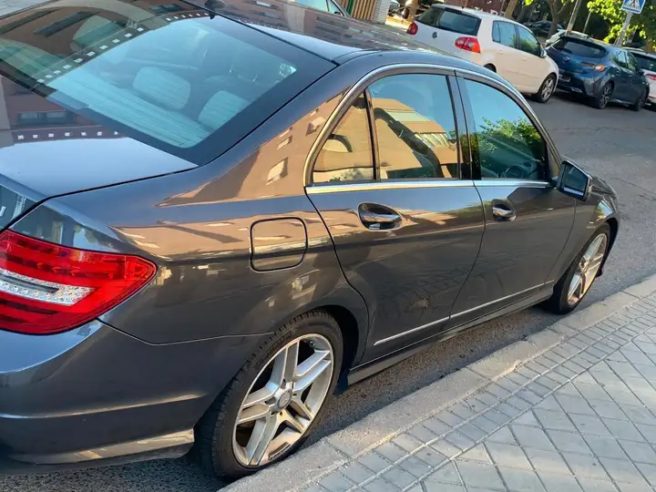 Mercedes-Benz Clase C C Estate 250 CDI BE Avantgarde(S204) 2012, foto 8