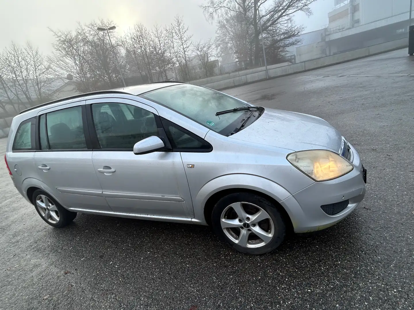 Opel Zafira Zafira 1.9 CDTI Catch me now - 1