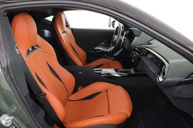 Ferrari 12cilindri view 8