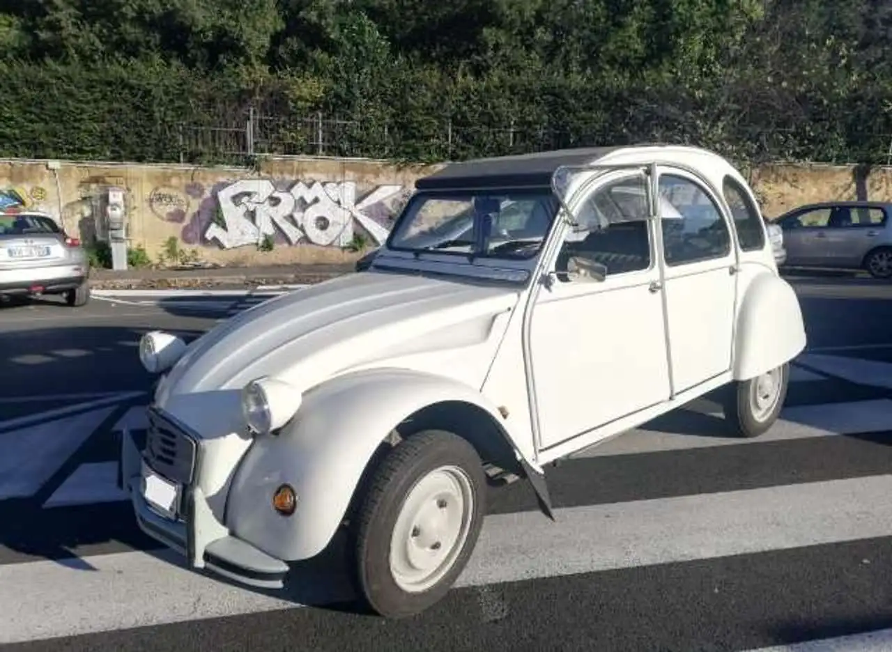 Citroen 2CV6 0.6 Special, foto 1