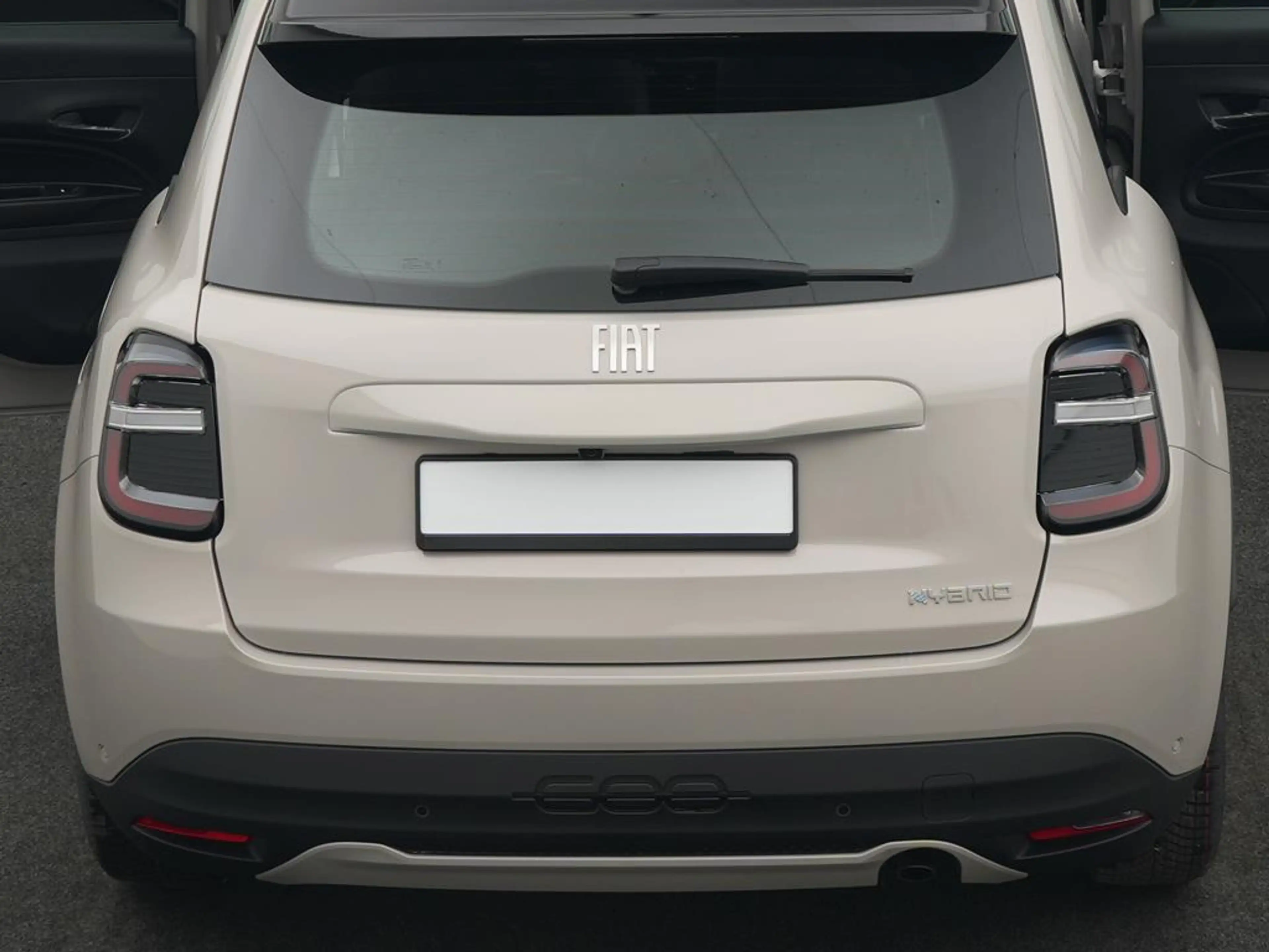 Fiat 600 Hybrid Business Edition+ Allwetterreifen — photo 9
