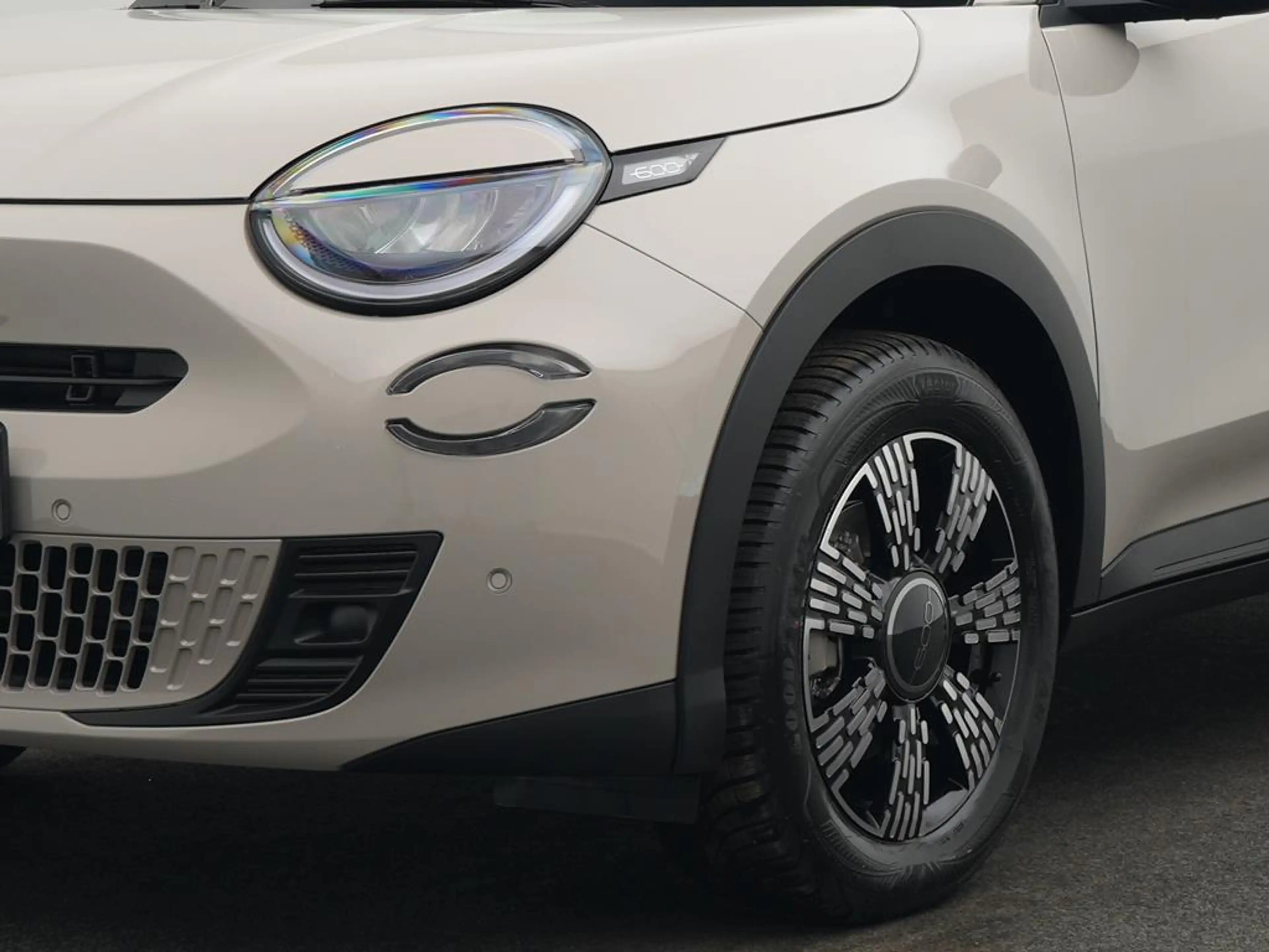 Fiat 600 Hybrid Business Edition+ Allwetterreifen — photo 11