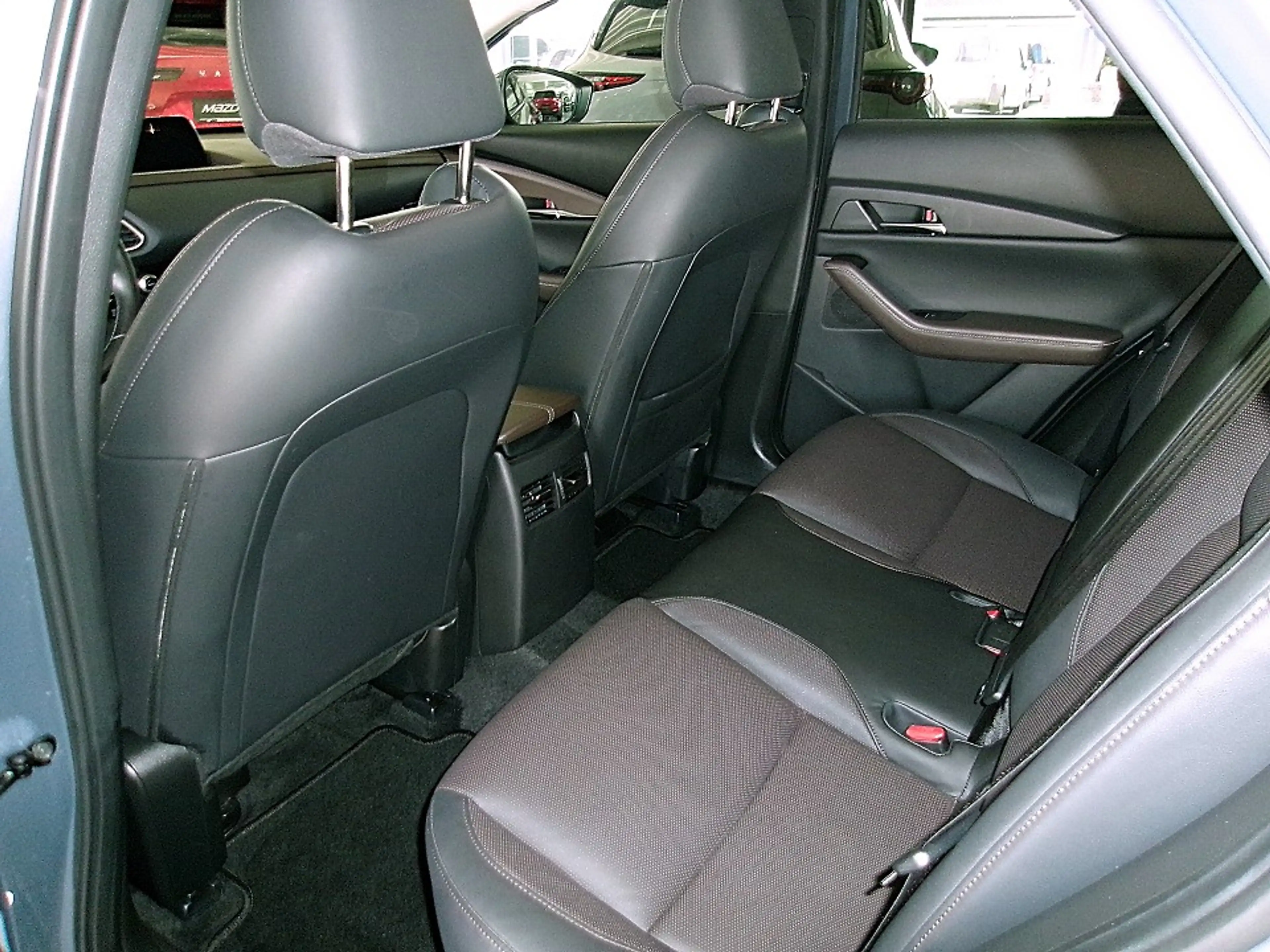 Mazda CX-30 2.5L e-SKYACTIV G 140ps Takumi.Lederausstattung — photo 10