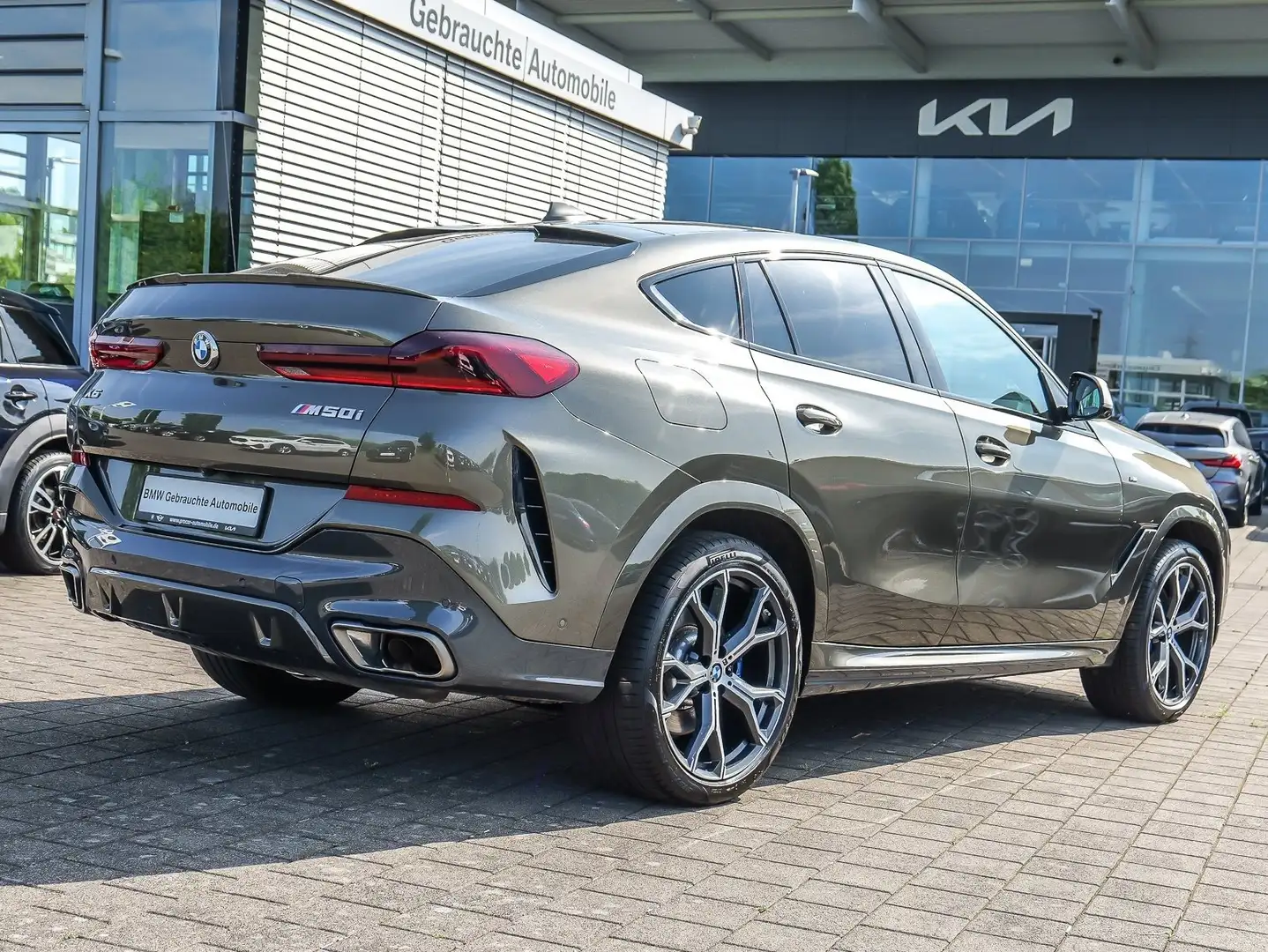 BMW X6 M50i HUD PANO RFK NAVI Standh. Gris - 2