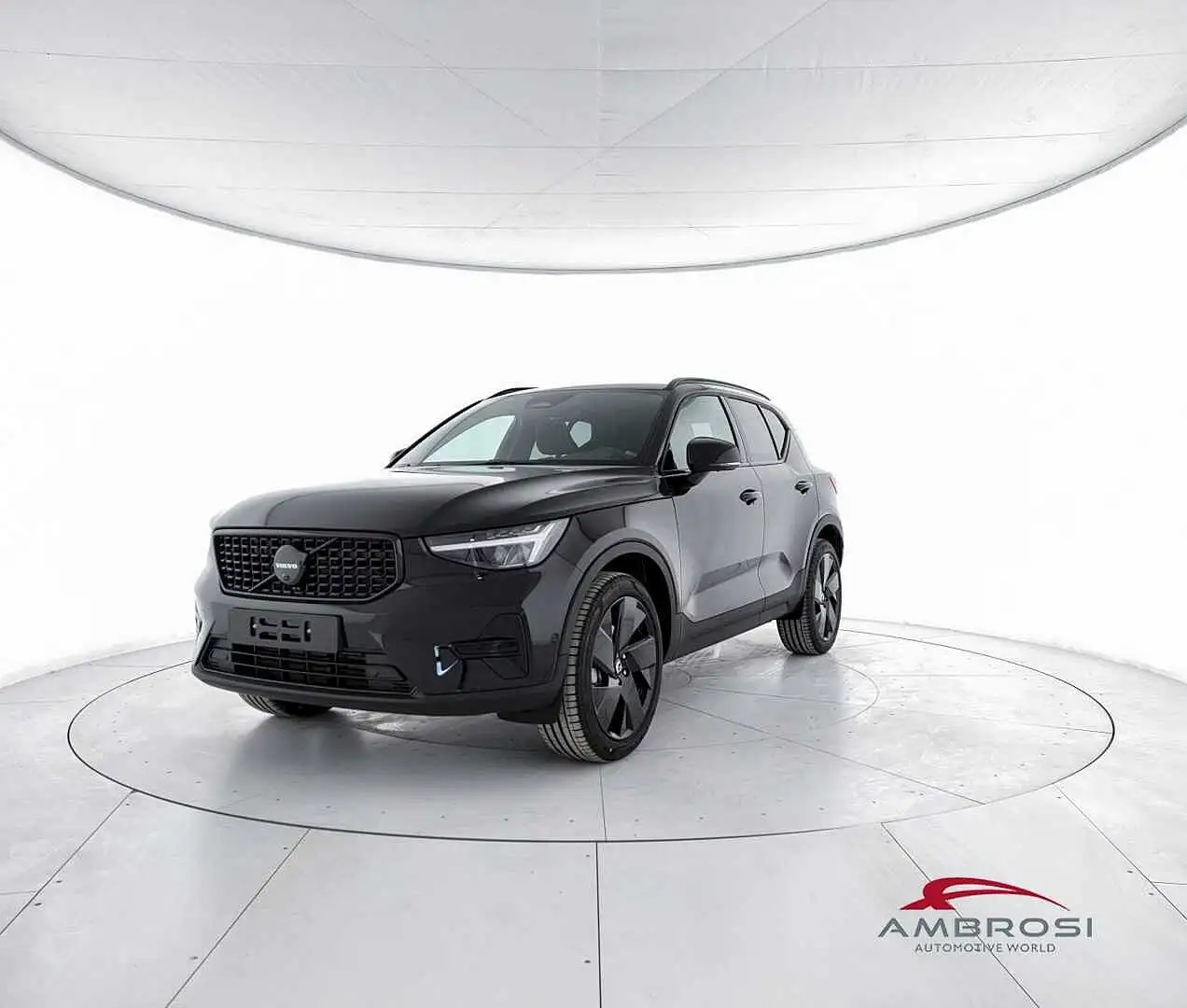 Volvo XC40 Black Edition B3 Mild hybrid Benzina Ultra Nero - 1