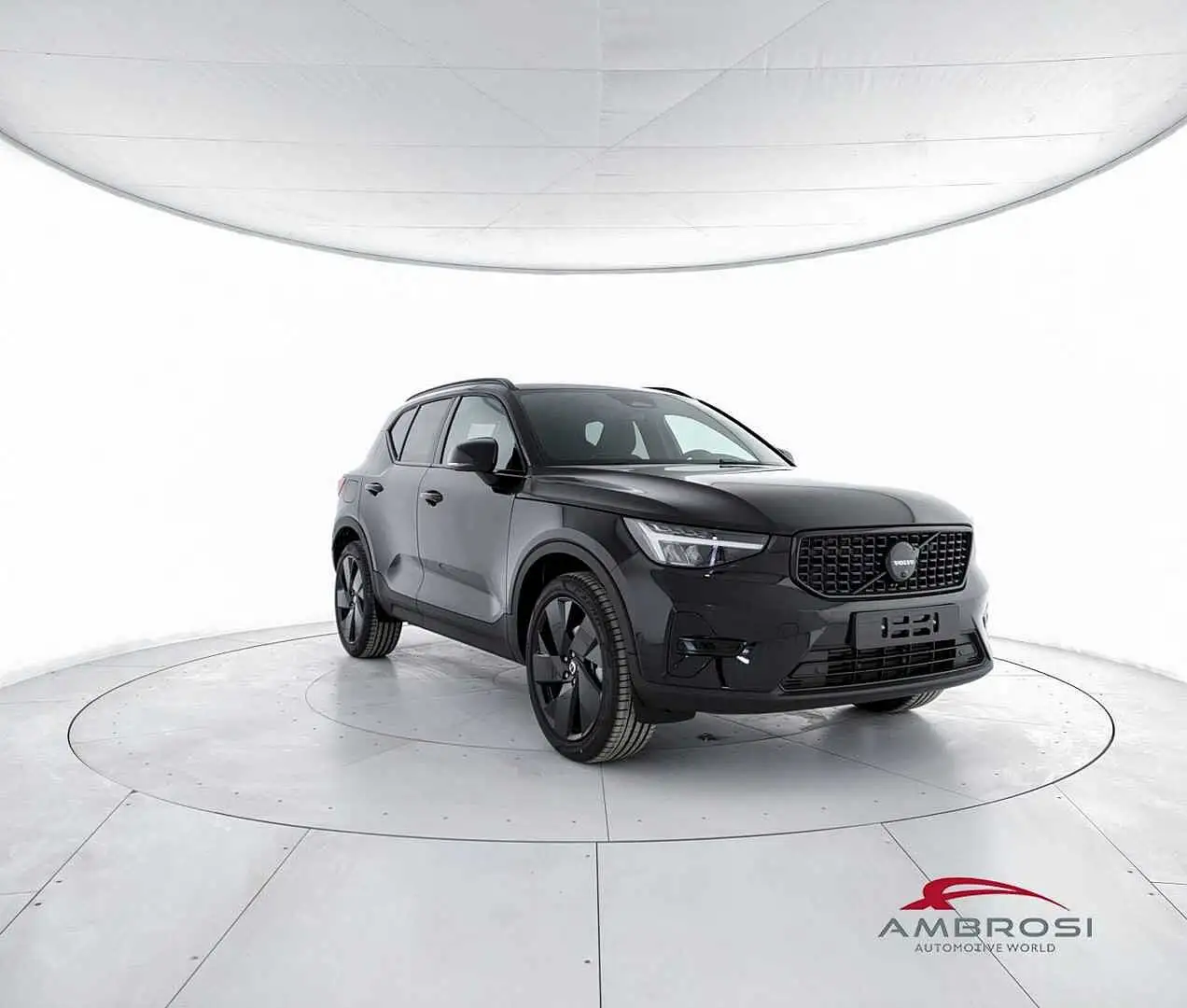 Volvo XC40 Black Edition B3 Mild hybrid Benzina Ultra Noir - 2
