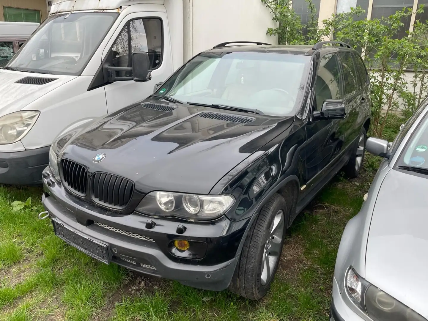 BMW X5 3.0 d crna - 1