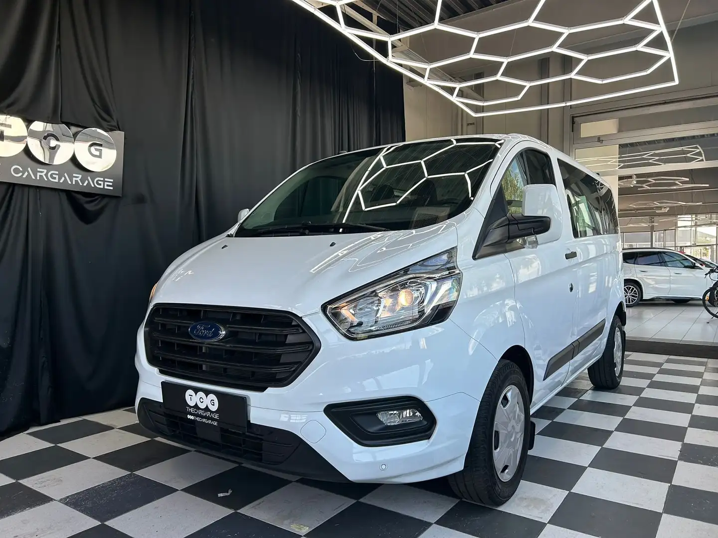 Ford Transit Custom 320 L1 Trend Weiß - 1