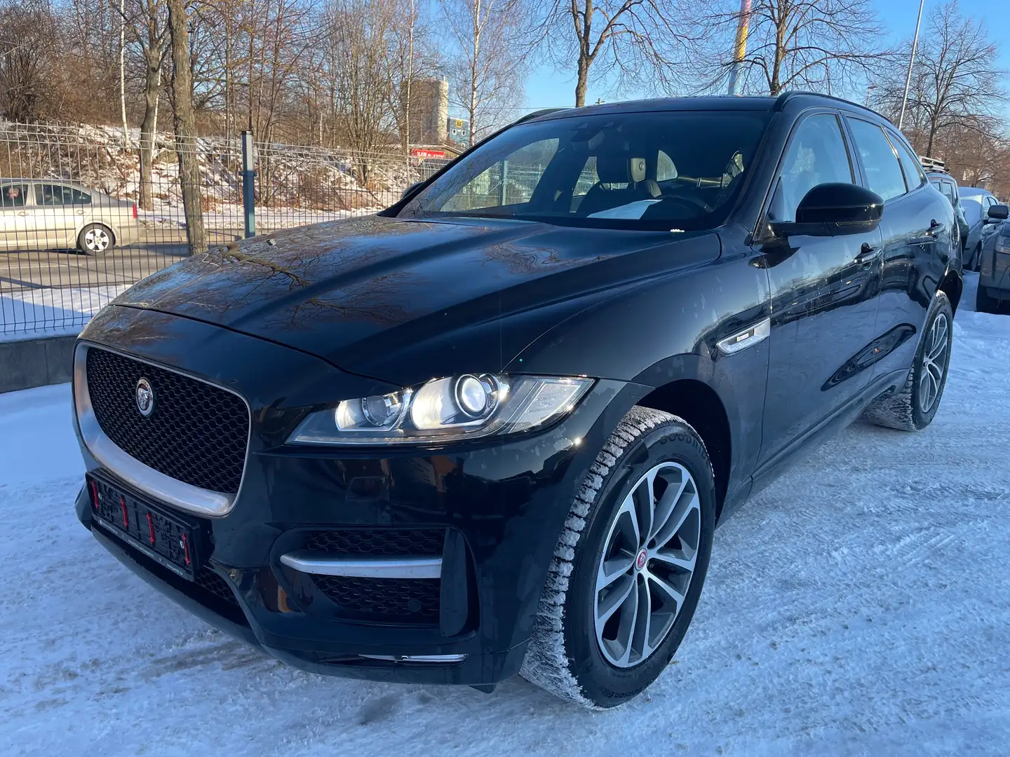 Jaguar F-Pace 2.0 TDI R-Sport Allrad AWD Xenon Noir - 1