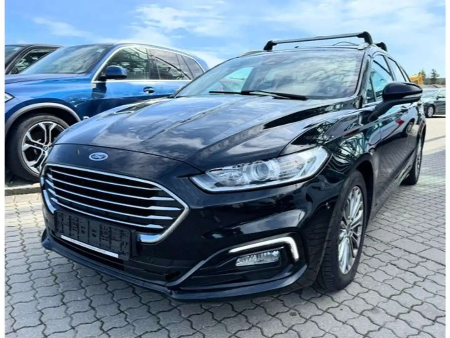 Ford Mondeo Turnier 2.0 EcoBlue Titanium AWD Navi PDC Siyah - 1