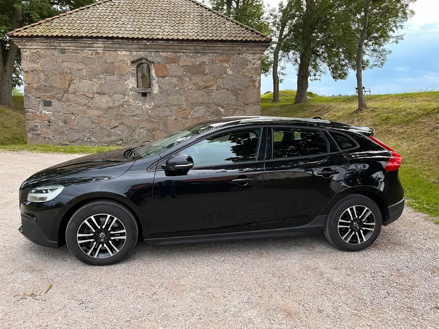 Volvo V40 Cross Country V40 Cross Country D3 Geartronic Plus Noir - 1