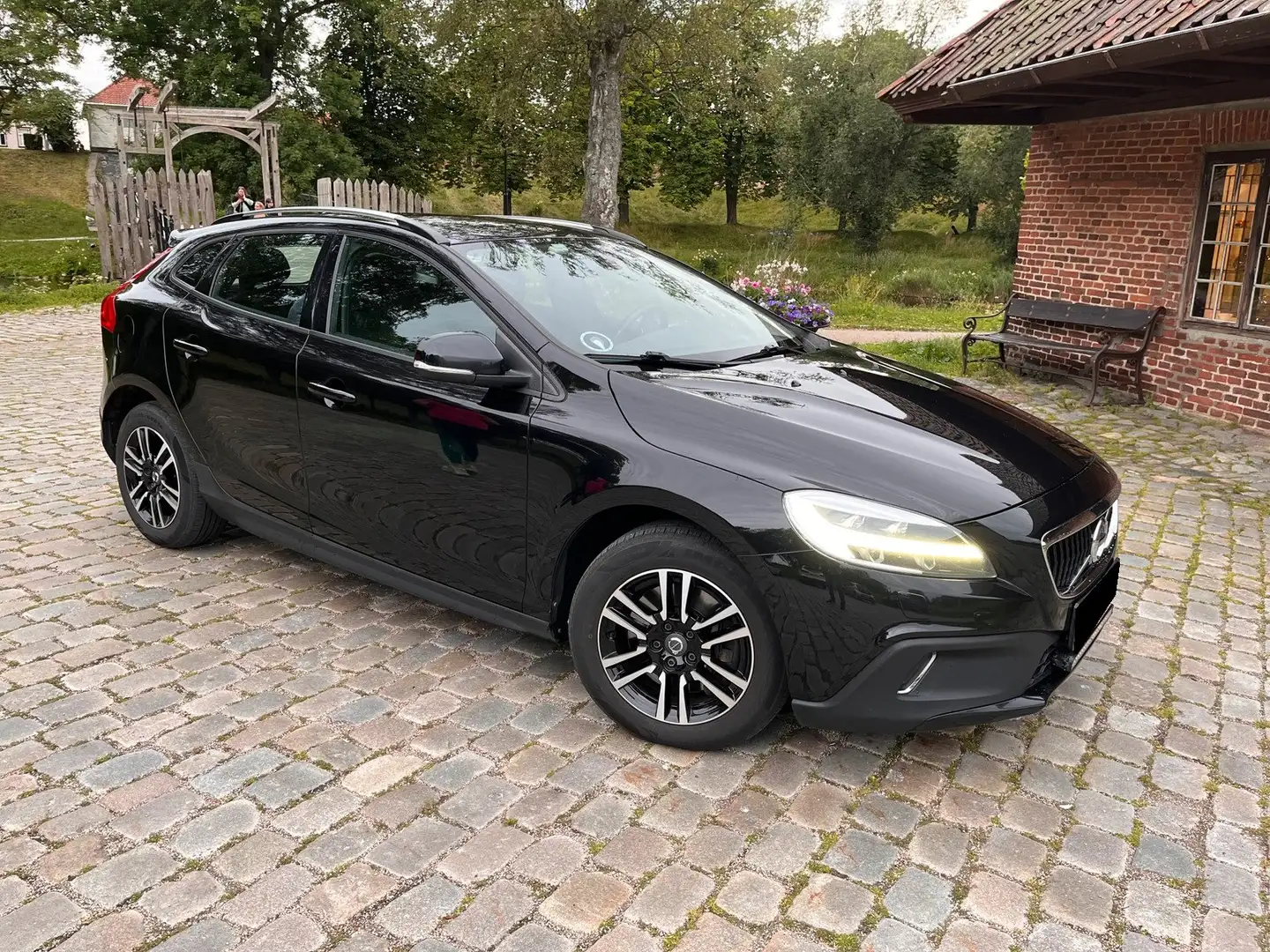 Volvo V40 Cross Country V40 Cross Country D3 Geartronic Plus Noir - 2