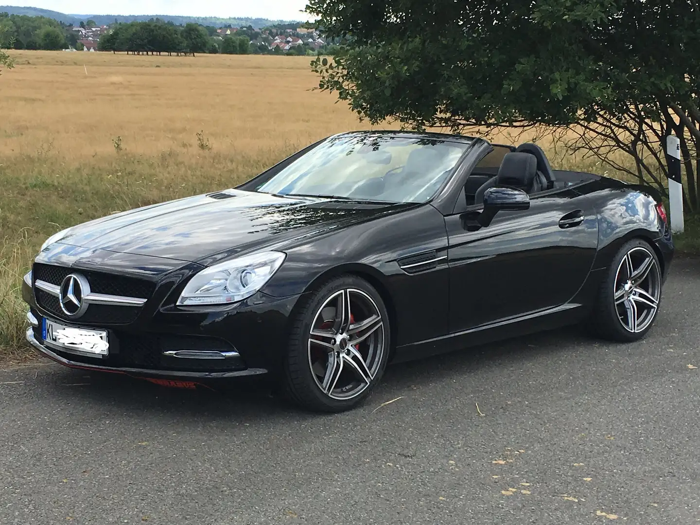 Mercedes-Benz SLK 300 9G-TRONIC, Airscarf, Navi, Leder,  Pano Schwarz - 2
