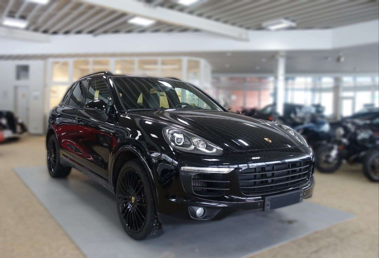 Second hand Porsche Cayenne 