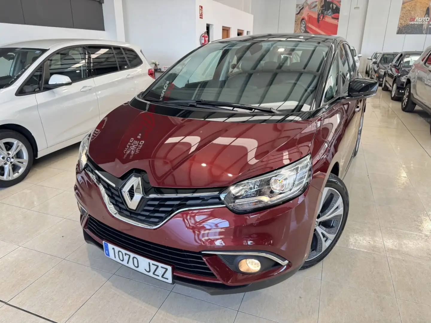 Renault Grand Scenic 1.2 TCe Zen 96kW Rojo - 1